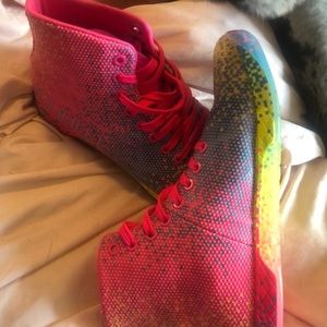 NO BULL Size 8 High Top NEON SPECIAL EDITION